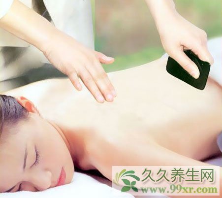 刮痧的甜头及留意事项
