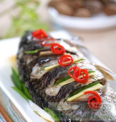 如何烹饪鲤鱼?鲤鱼的做法指导_鱼的做法大全