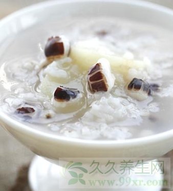 冬季养生粥推荐:银耳粥