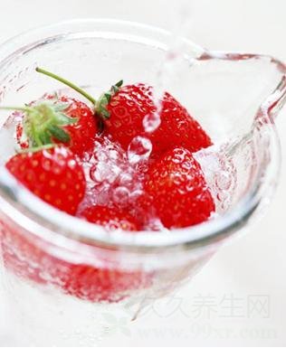 草莓的营养价值及功效与作用