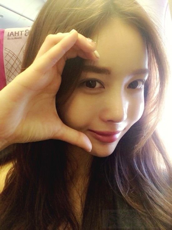 韩国美女道晖芝整容前后照片对比