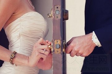 90后婚礼遇尴尬