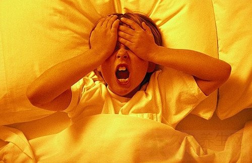 女生突然尖叫身亡
