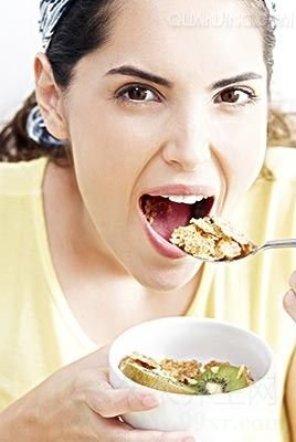 多喝酸奶有助预防乳腺癌