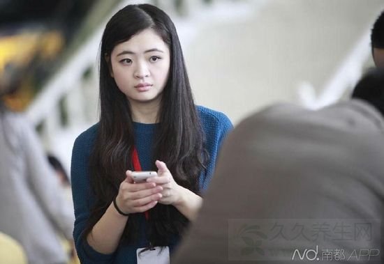 东莞两会代表如走红毯