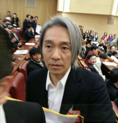 周星驰冲进会场