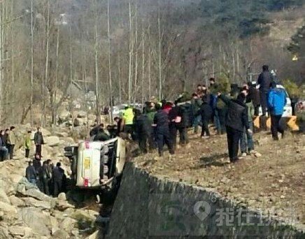 蒙山管委会车辆侧翻事故