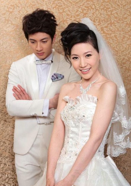 吴尊老婆林丽莹罕见露面