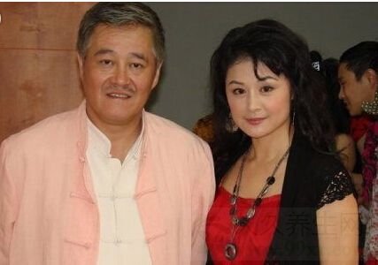 赵本山小姨子貌美