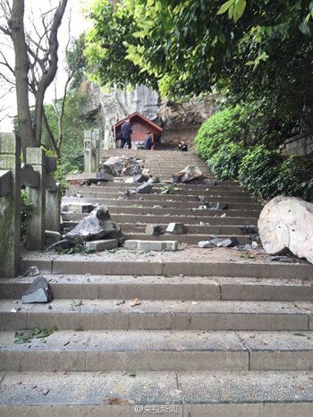 桂林滚石砸死游客
