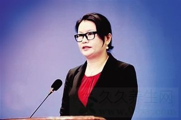 中国新女首富周群飞