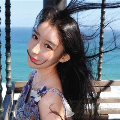 白富美周梦晗卖毒面膜