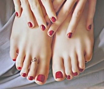 为什么脚趾甲会变厚