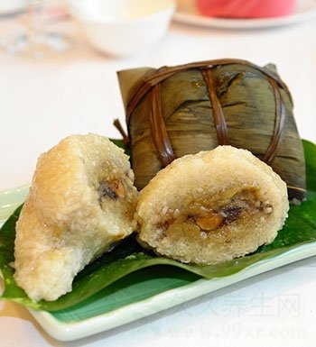端午节吃粽子 适量吃粽子可缓解胃寒