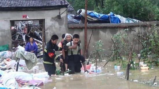 合肥暴雨积水