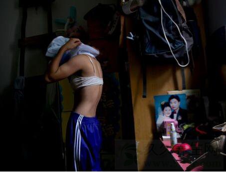 妙龄女检查是男身