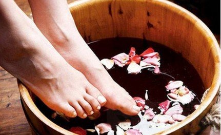 中药泡脚可以缓解痛经的小秘方