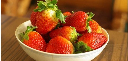 空心草莓都是激素催熟吗
