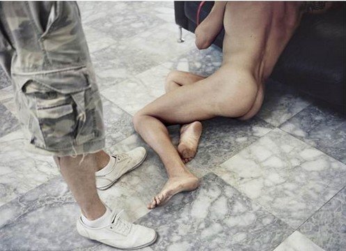 揭秘成人片背后的故事
